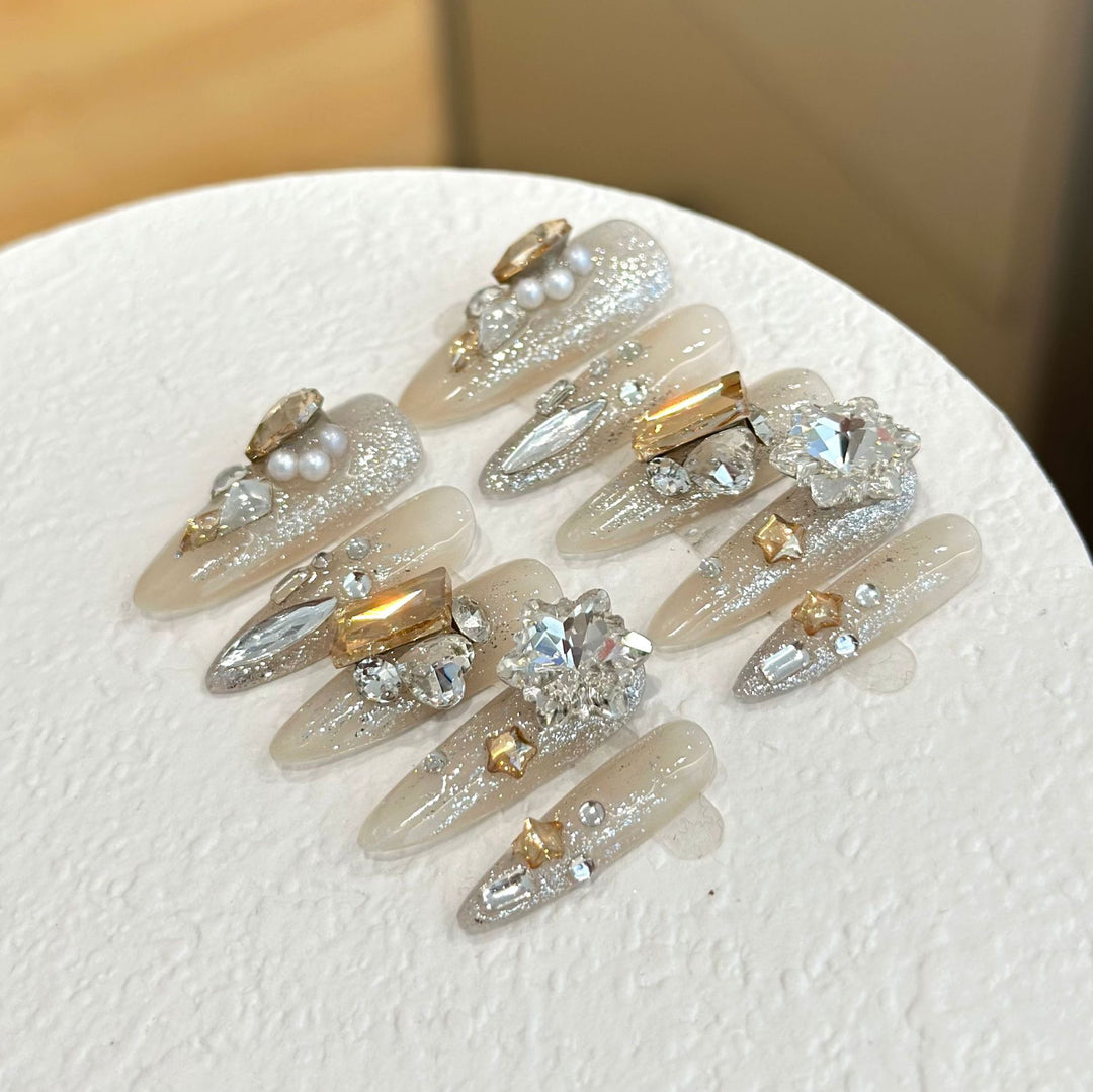Luxurious Rhinestone-Embellished Press-On Nails