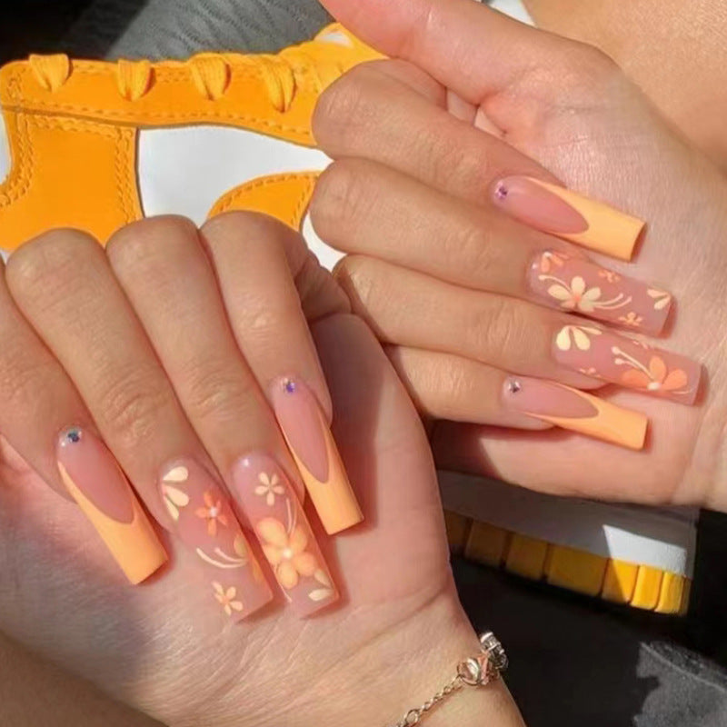 Artificial nail set with floral acrylic decorations Stornfield