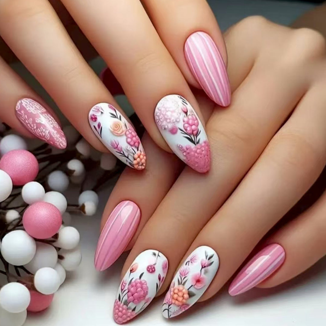 Halloween Nail Art Set with Creative Designs and Sparkling Details Stornfield