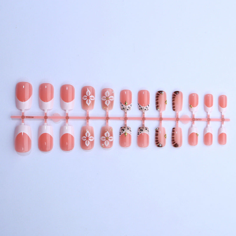Decorative Floral-Infused Press-On Nail Art Set
