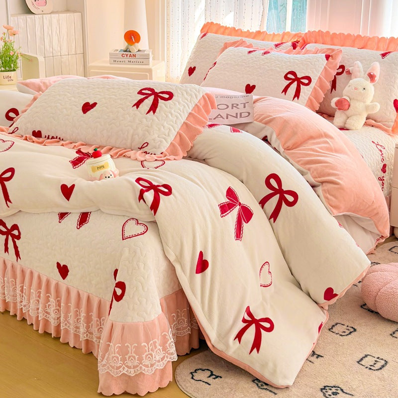 Cozy Heart-Printed Bedding Set