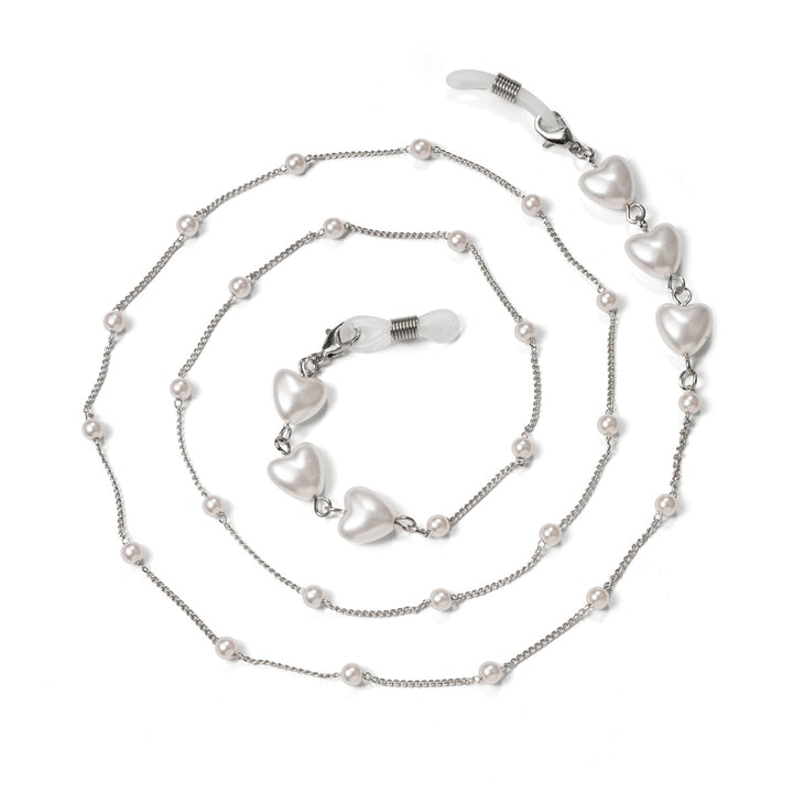 Elegant Heart-Shaped Pearl Chain Stornfield