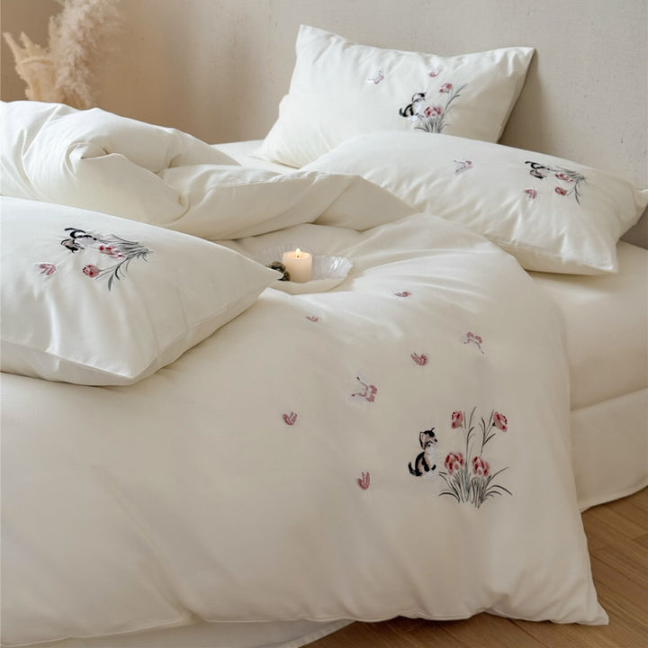 Embroidered Cotton Sateen Duvet Cover Set with Cat and Floral Motif