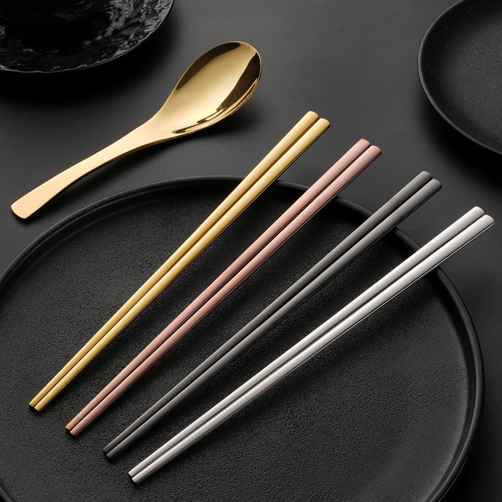 Elegant spoon with ergonomic design and polished surface Stornfield