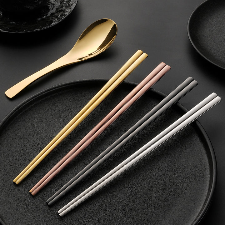Elegant spoon with ergonomic design and polished surface Stornfield