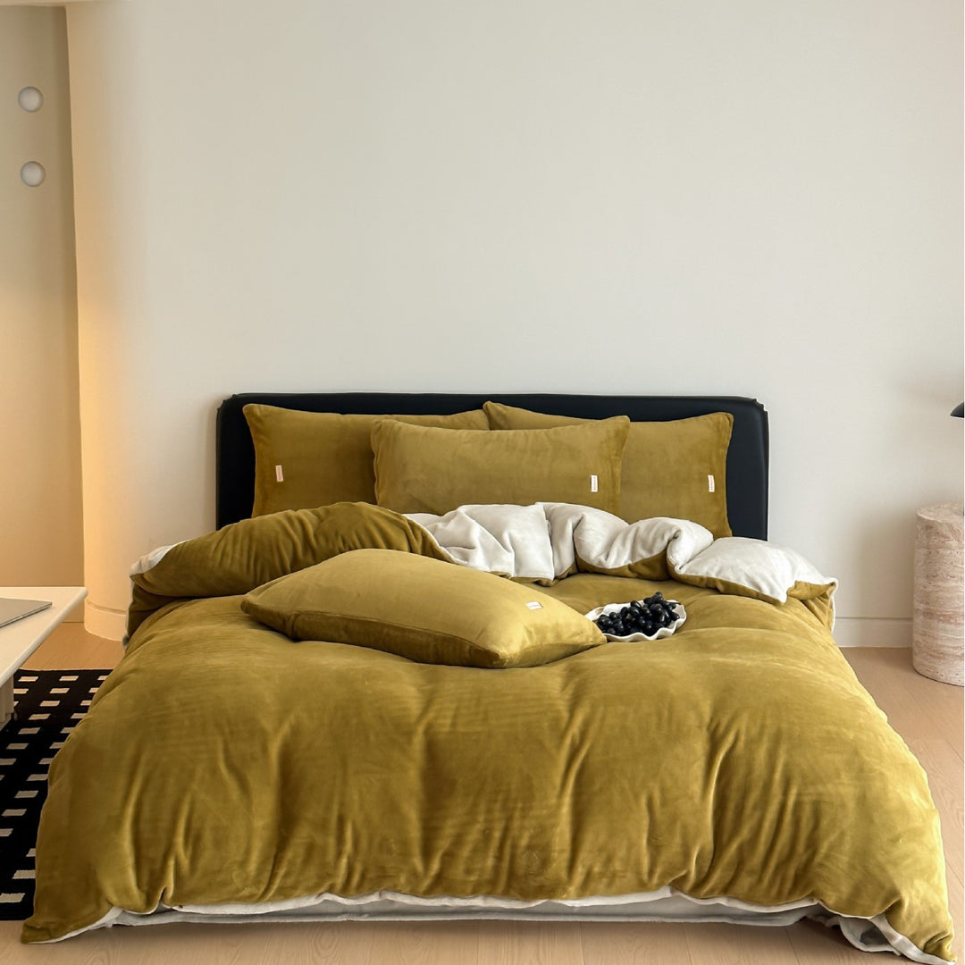 Luxury Plush Reversible Velvet Duvet Cover and Pillowcase Bedding Set