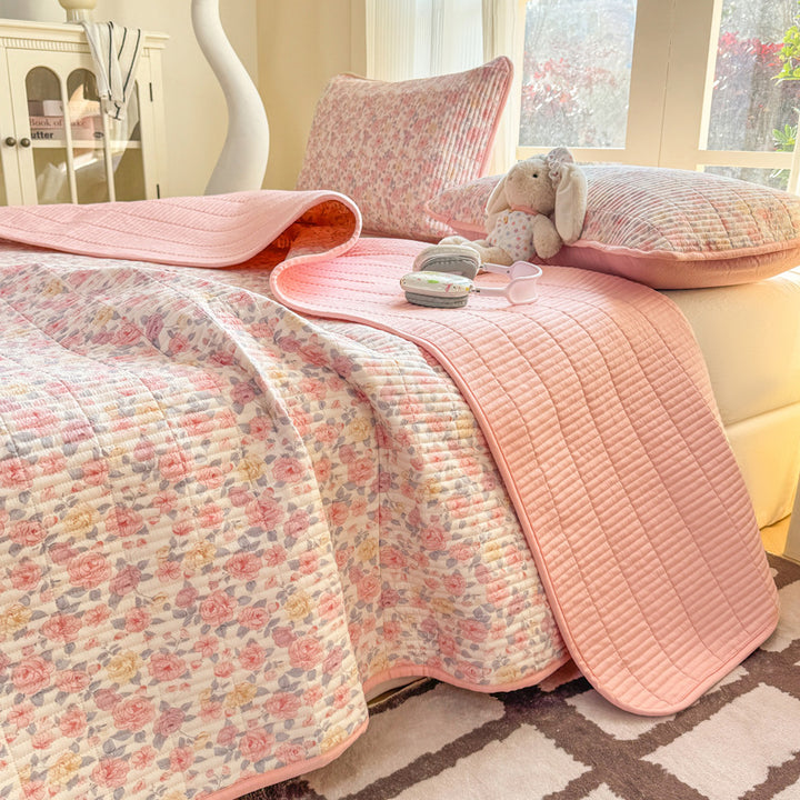Heart Pattern Quilted Bedspread