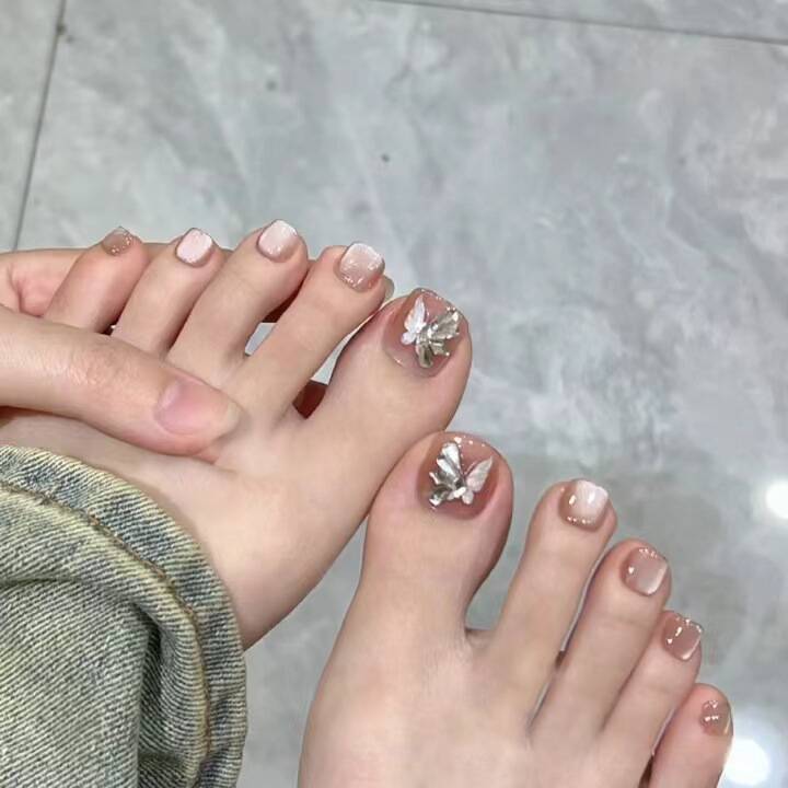 Heart-Embellished Press-On Toe Nails Stornfield