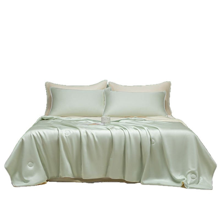 Ladies satin bed linen with stylish design Stornfield