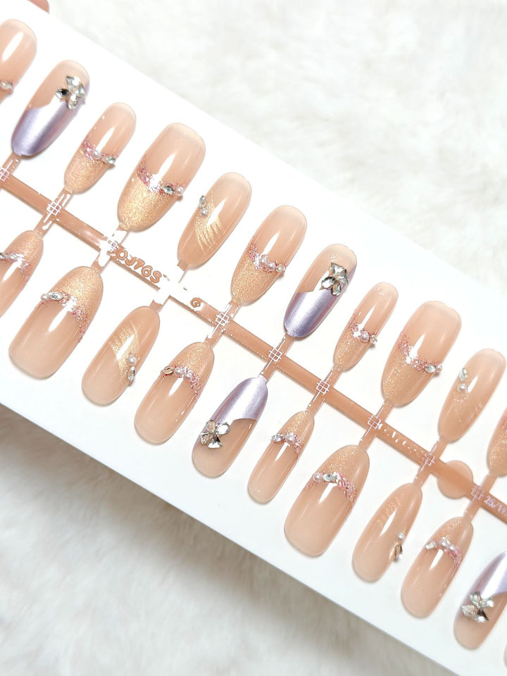 Luxury artificial nails with elegant accents Stornfield