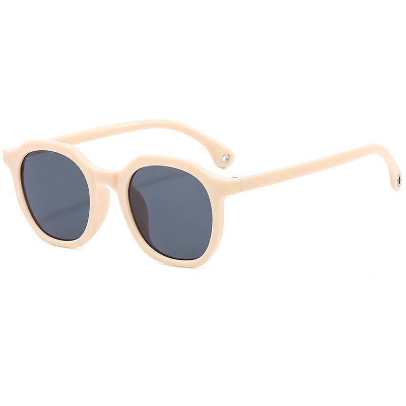 Women's fashionable sunglasses with trendy design and UV protection Stornfield
