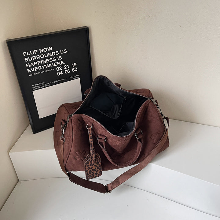 Sporty travel bag with trendy design and practical compartments Stornfield
