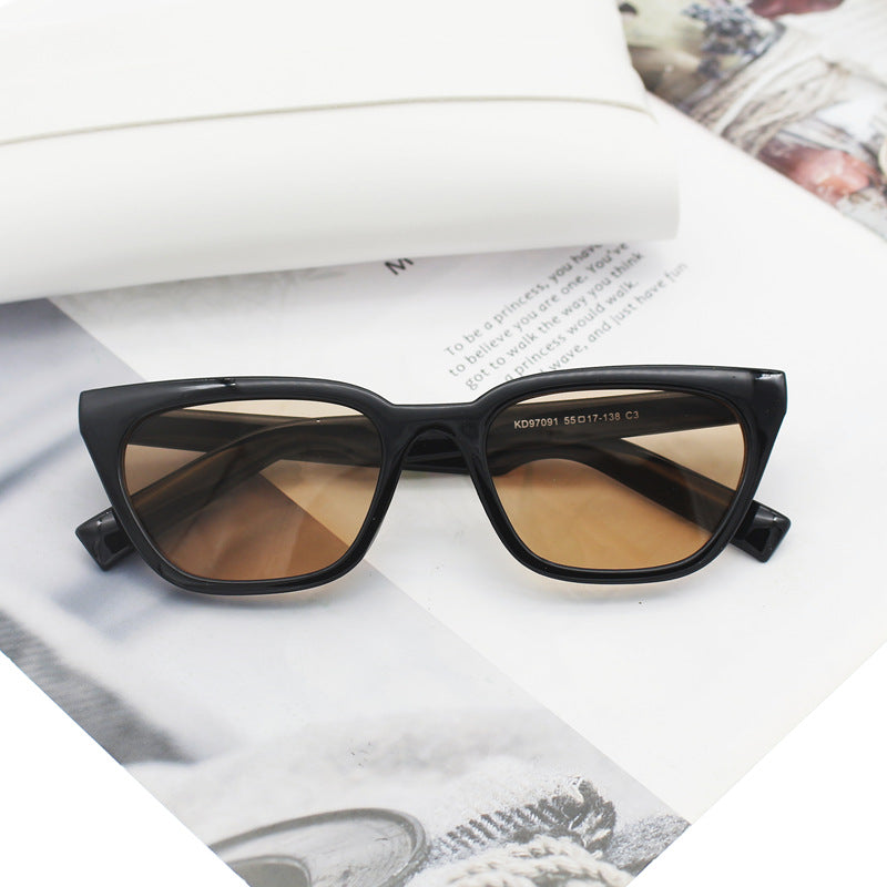 Women's geometric designer sunglasses in modern look Stornfield