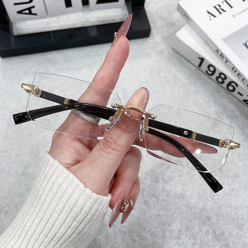 Women's stylish designer glasses with multifunctional lenses Stornfield