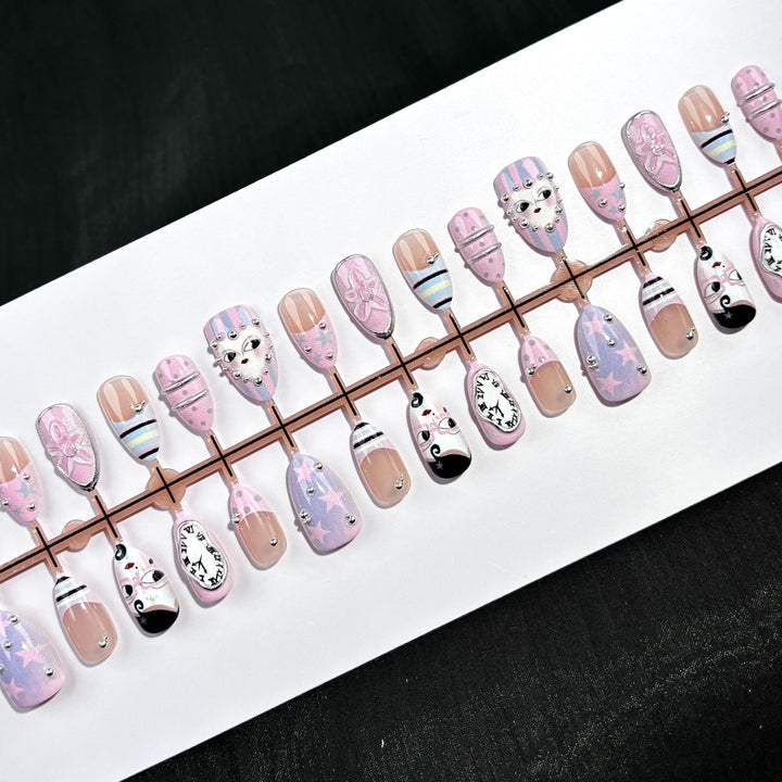 Elegant Polka Dot and Lace Press-On Nail Set