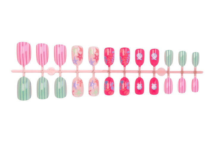 Artificial nails with maritime motifs Stornfield