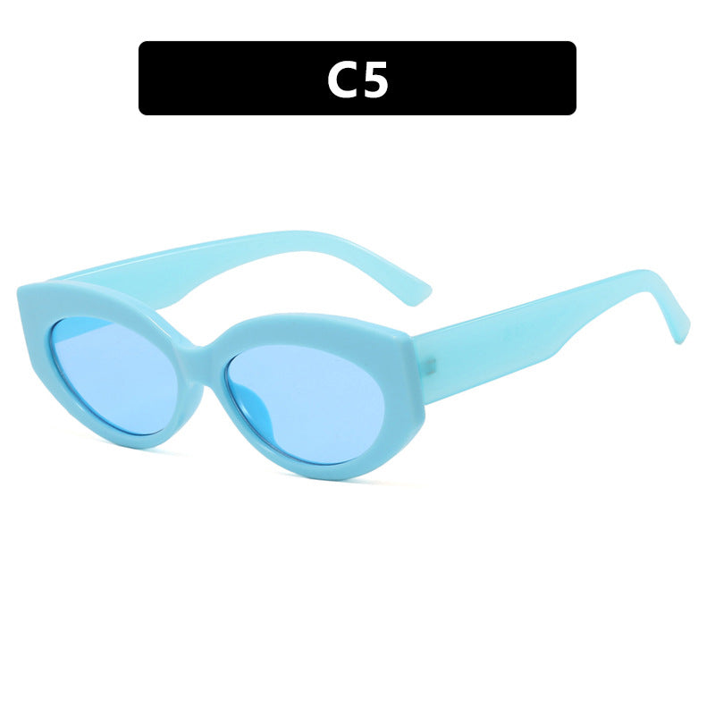 Women Cat-Eye Sunglasses in stylish plastic design Stornfield