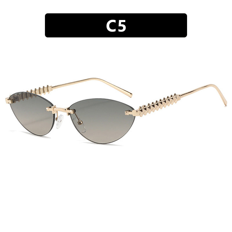 Women's sunglasses in modern, geometric design with stylish metal frame and UV protection Stornfield