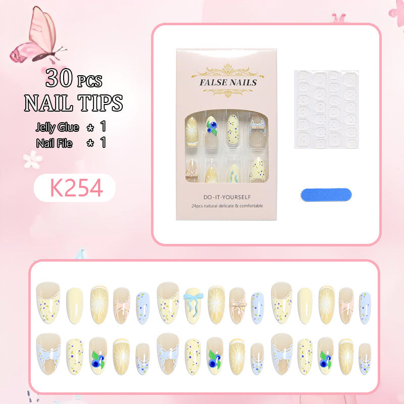Artificial nails with playful floral design Stornfield
