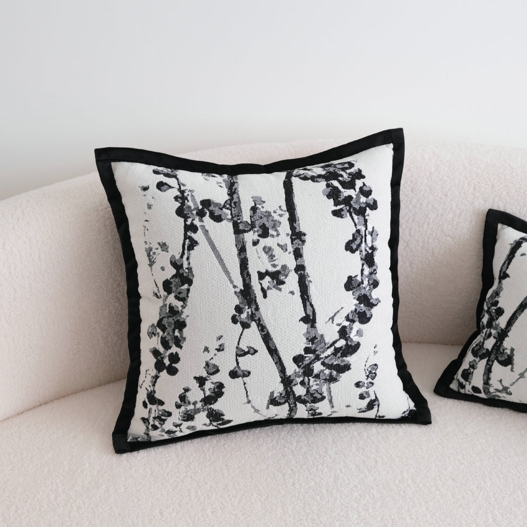 Decorative Throw Pillow for Sofa and Bedroom