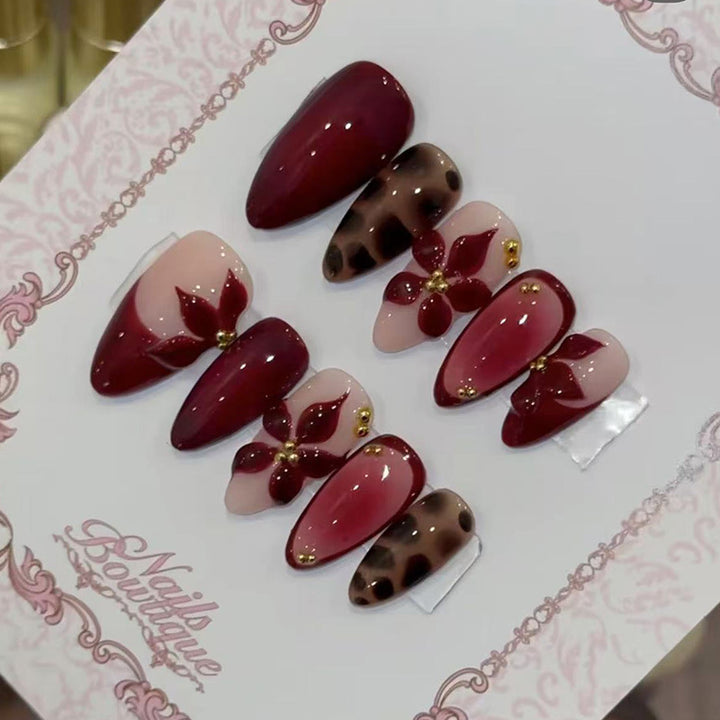 Artistic Press-On Nail Art Stornfield