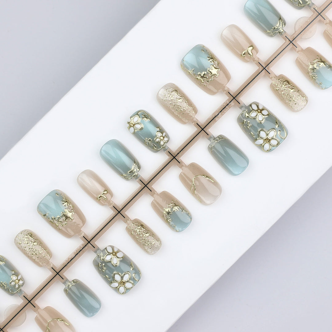 Decorative Floral Press-On Nail Set Stornfield