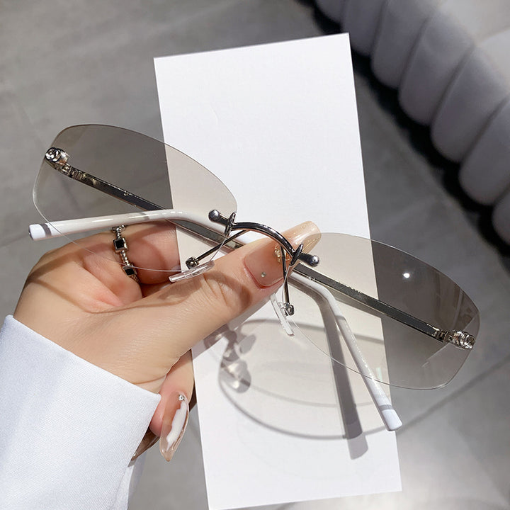 Women's fashionable sunglasses with elegant, narrow frame Stornfield