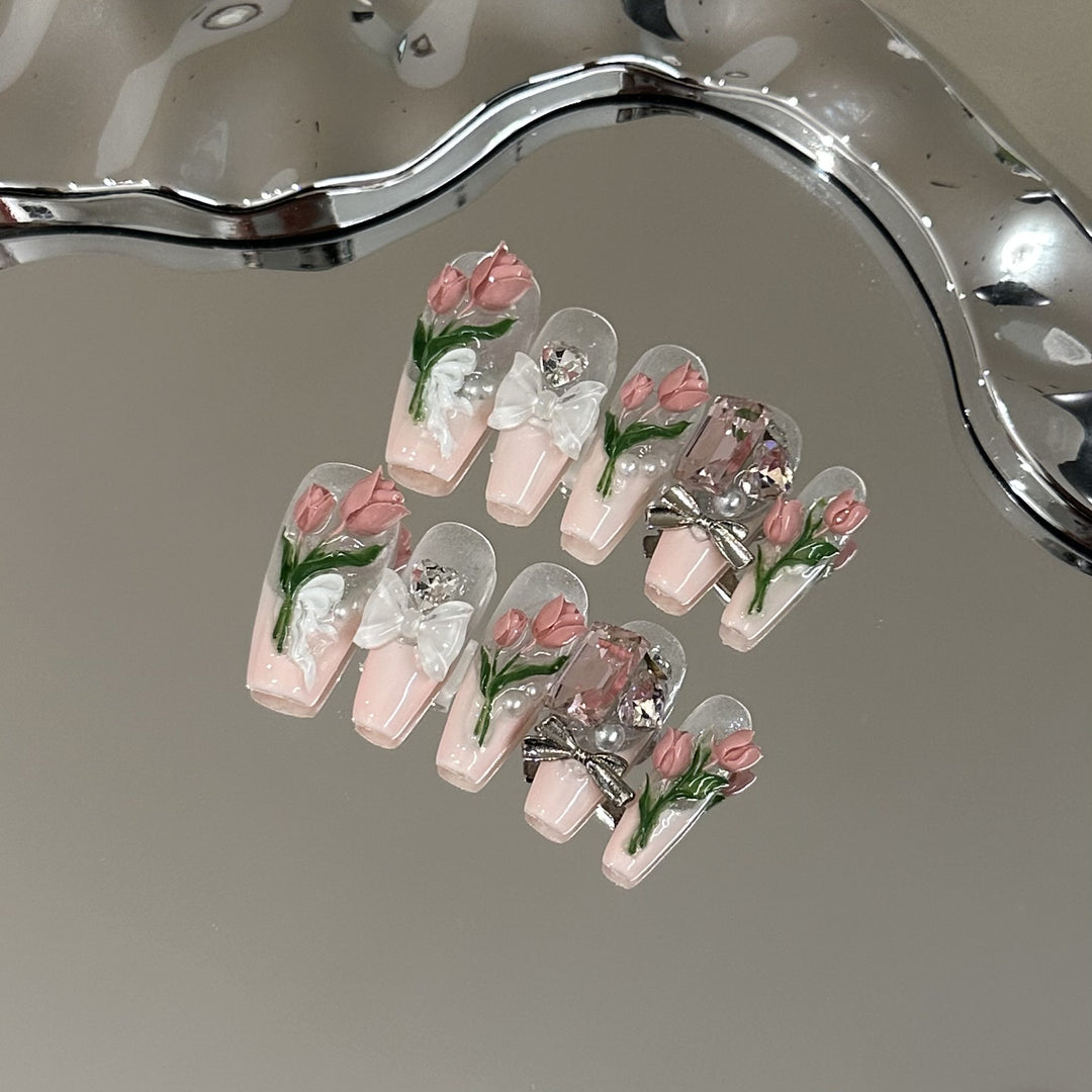 Floral Artisan Press-On Nail Art
