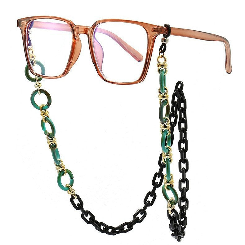 Designer sunglasses with chain pendant Stornfield