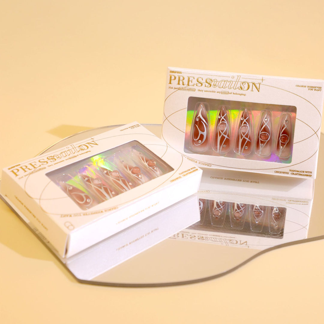 Artificial nail extensions with glamorous design Stornfield