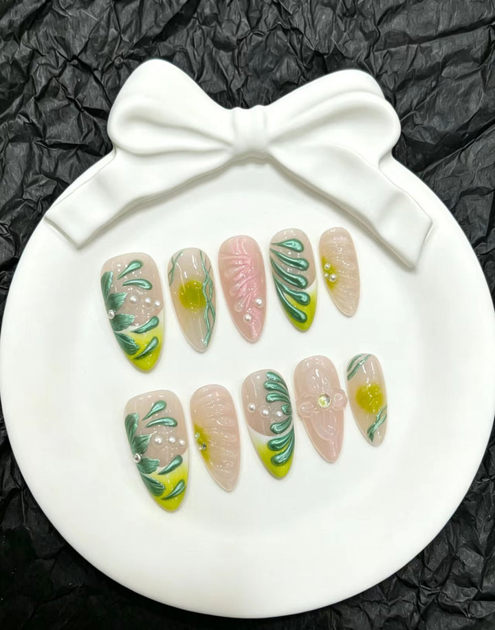Decorative Press-On Nail Art Set with Floral and Botanical Designs