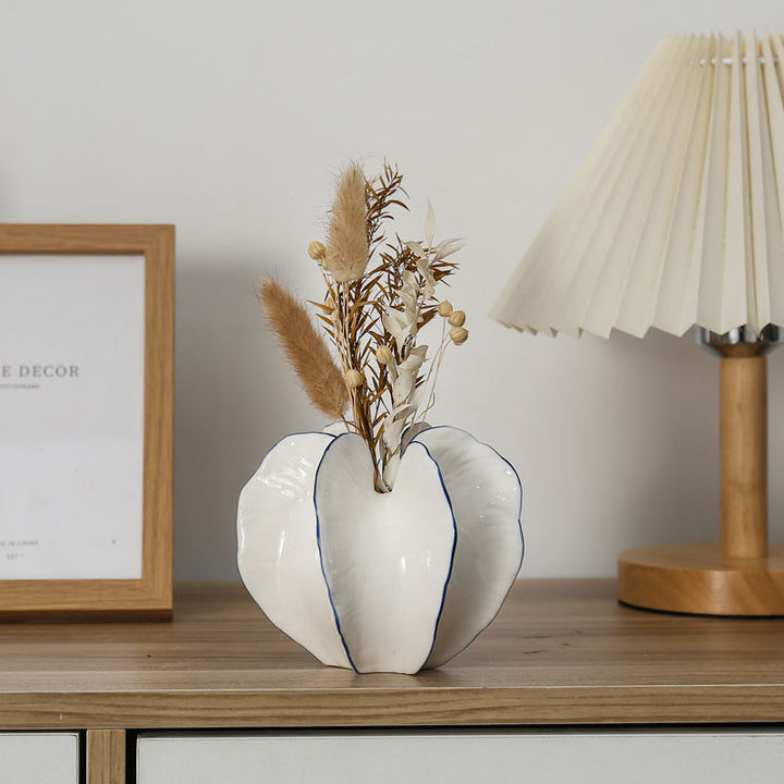 Decorative ceramic bowl in flower design Stornfield