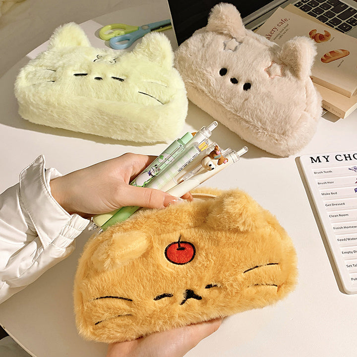 Fluffy cosmetic bag Stornfield