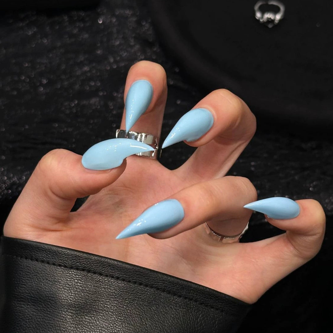 Elegant Stiletto Press-On Nail Set with Glossy Finish