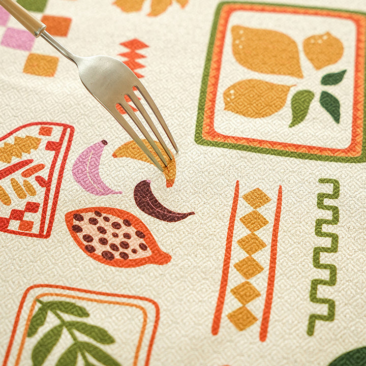 Tablecloth made of cotton-linen with Scandinavian leaf and checked pattern