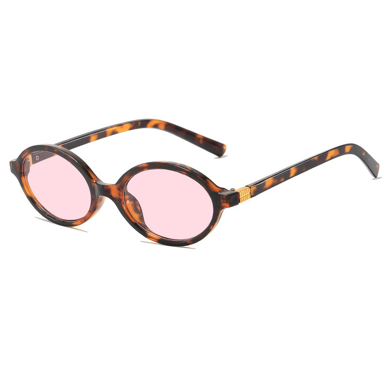Vintage-Inspired Oval Frame Eyeglasses Stornfield