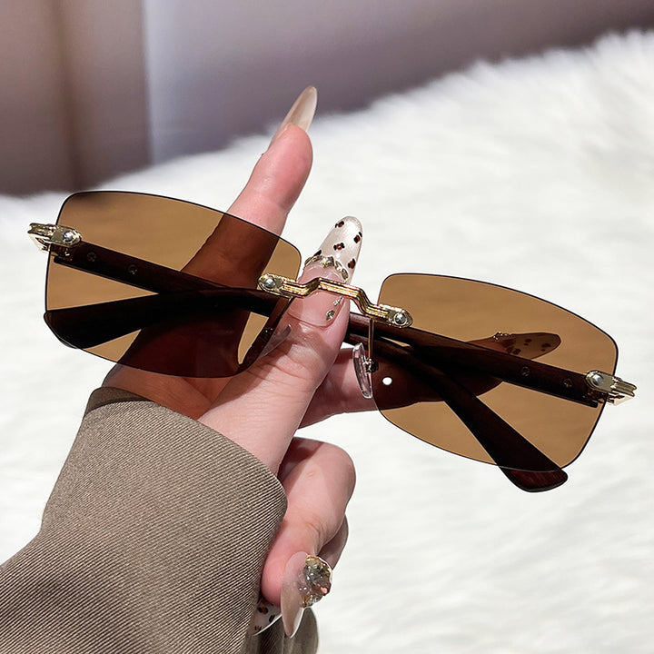 Ladies extravagant fashionable sunglasses with innovative frame Stornfield