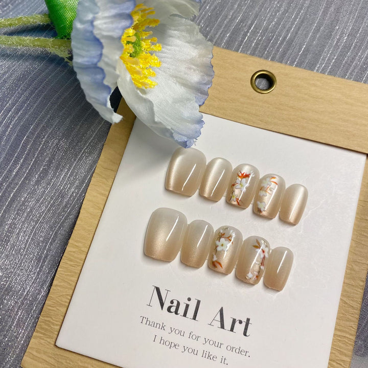 Floral-Designed Press-On Nail Art Set