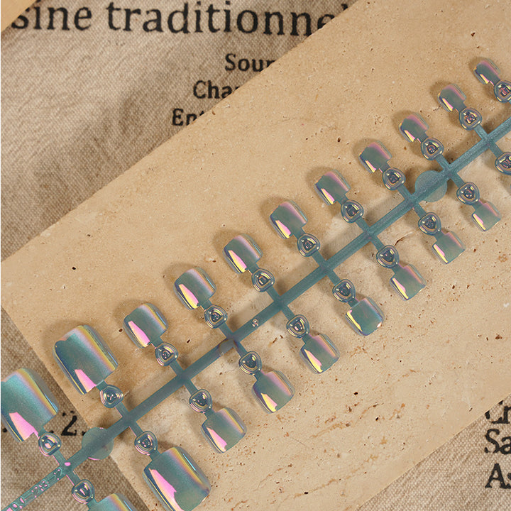 Iridescent Glossy Press-On Nail Set Stornfield