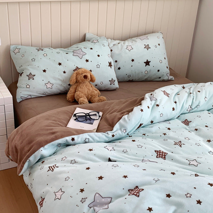 Plush Cartoon-Print Reversible Fleece Comforter with Oversized Loft