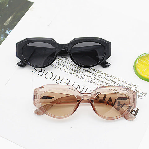 Ladies Fashion Vintage Sunglasses in Distinctive Design Stornfield