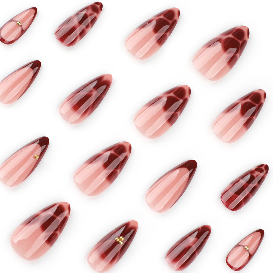 Artificial nails with elegant decorations Stornfield