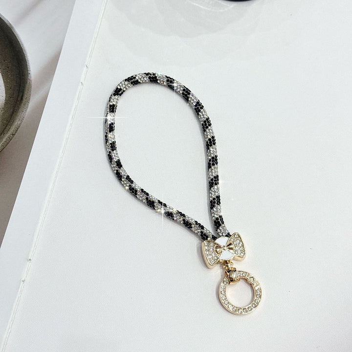 Elegant Bow Charm Necklace Stornfield