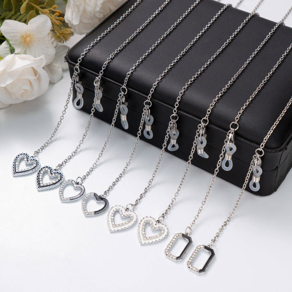 Stylish Chain Eyewear Holder Stornfield