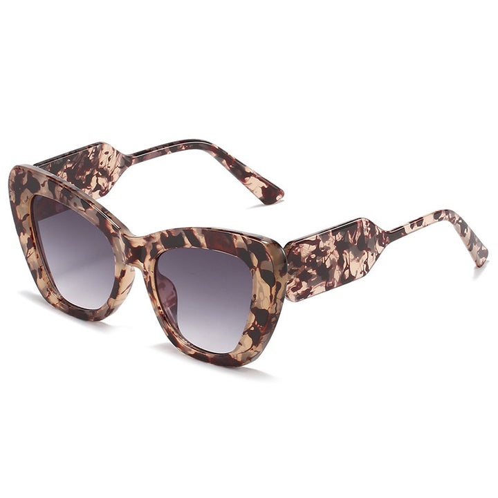 Fashion-Forward Geometric Frame Sunglasses Stornfield