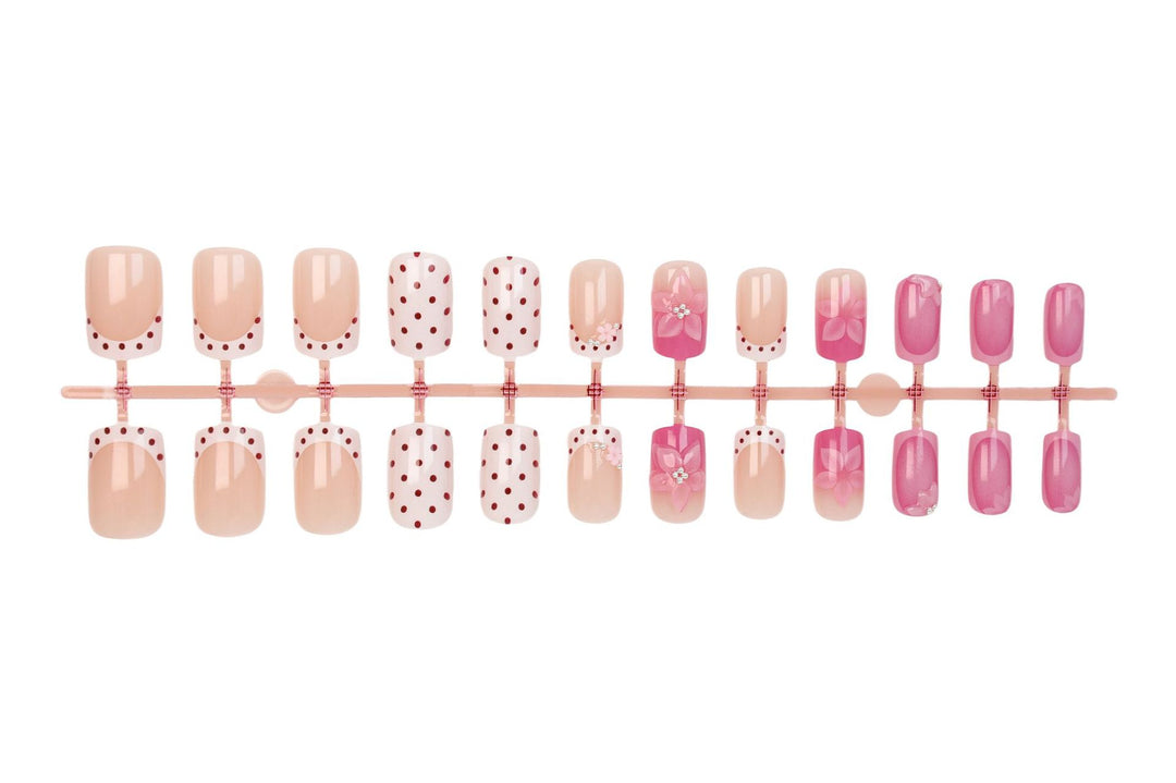 Artificial nail set with playful flower and dot motif Stornfield
