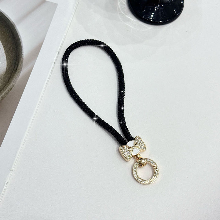 Elegant Bow Charm Necklace Stornfield
