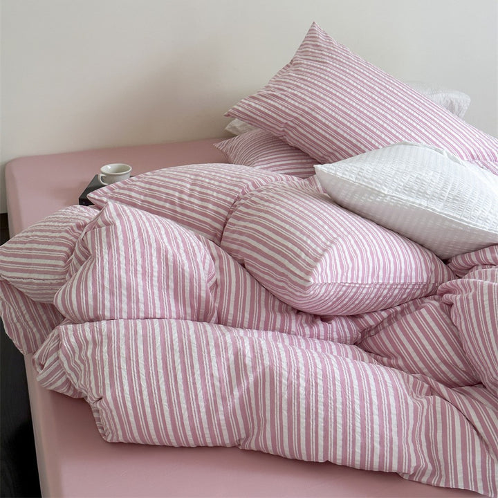 Noble bed linen set made of cotton percale with fine pinstripe structure and hotel closure
