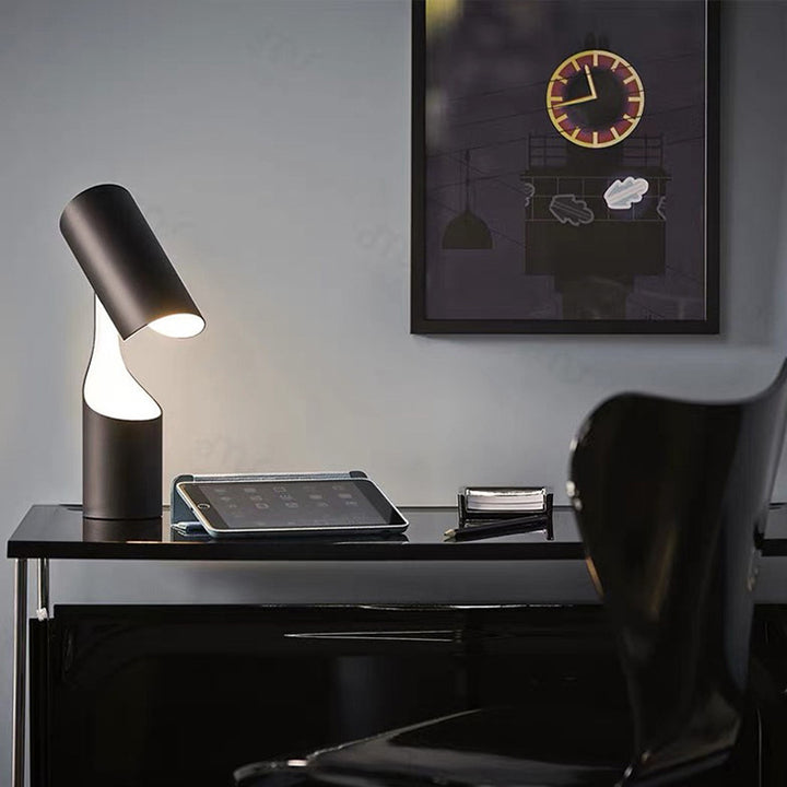 Modern Curved Desk Lamp