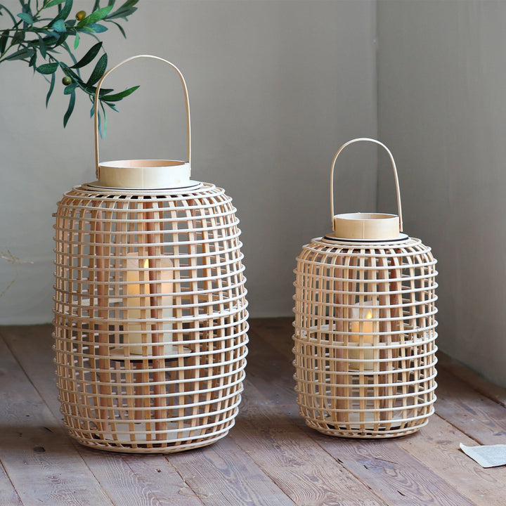 Rustic lantern made of woven material Stornfield